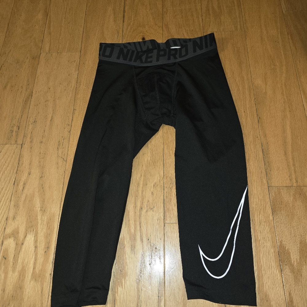 Nike Black Skinny Athletic Pants | Made in Jordan - Picture 2 of 6